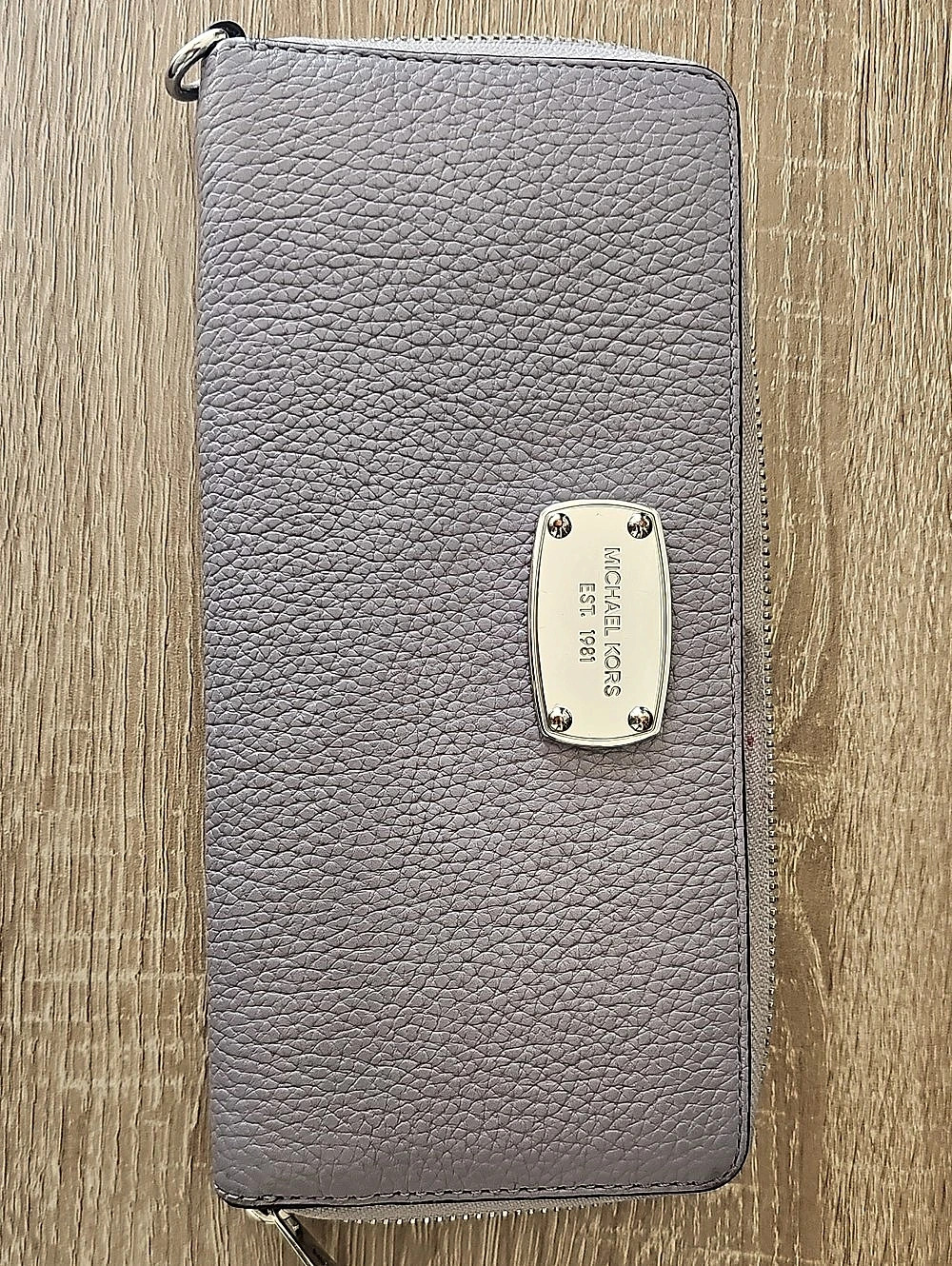 Michael Kors Jet Set Travel Continental Wallet Purple